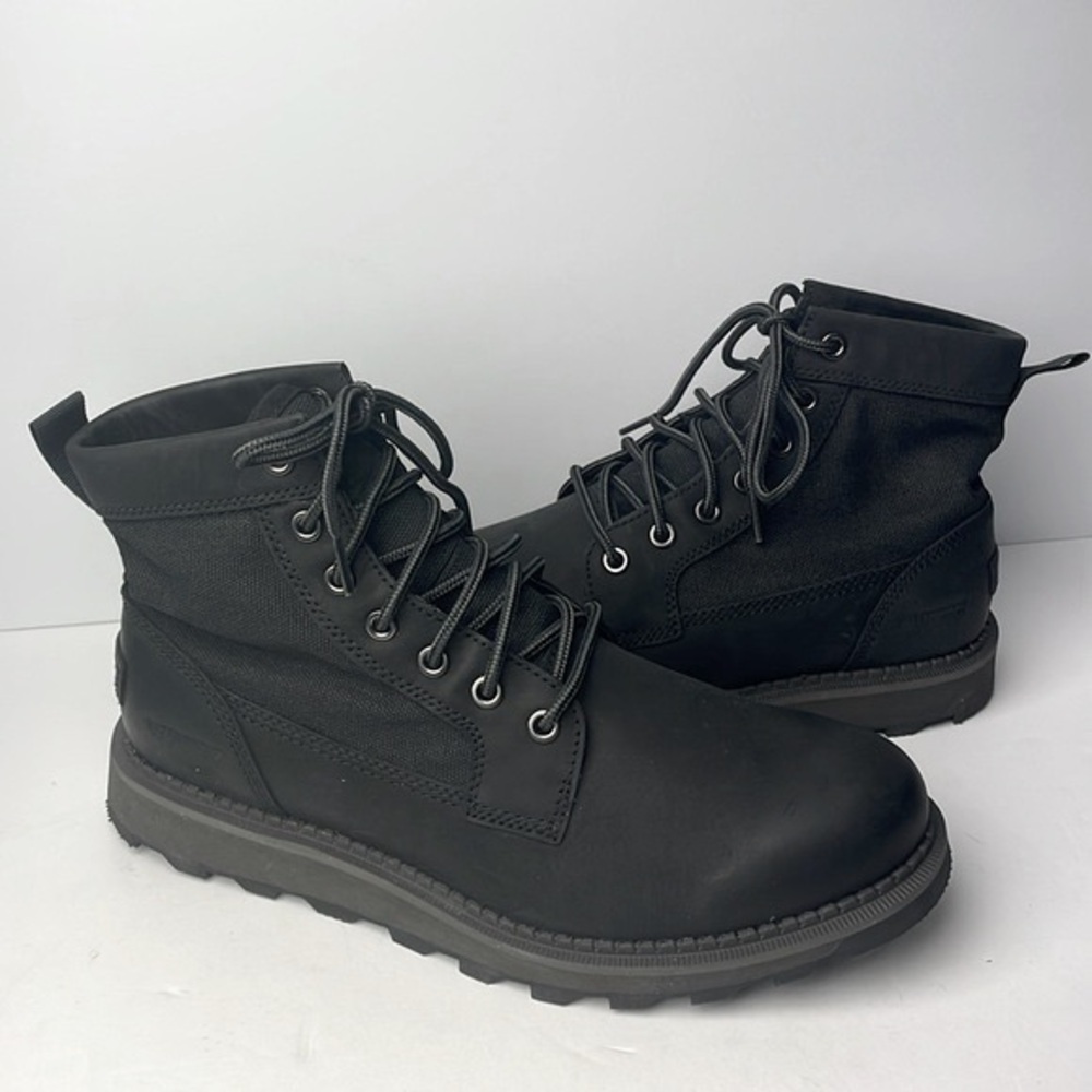 Sorel Madson 2 Field Chukka Black Ankle Boots